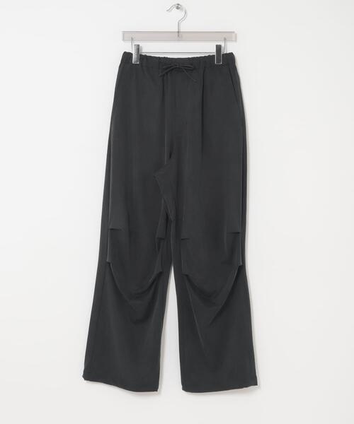 URBAN RESEARCH（アーバンリサーチ）の「WASHABLE CUPRO OVER PANTS（その他パンツ・メンズ・ブラック/ベージュ系その他・LARGE/MEDIUM）」の11枚目の写真