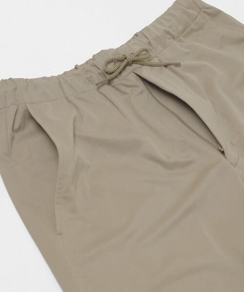 URBAN RESEARCH（アーバンリサーチ）の「WASHABLE CUPRO OVER PANTS（その他パンツ・メンズ・ブラック/ベージュ系その他・LARGE/MEDIUM）」の8枚目の写真