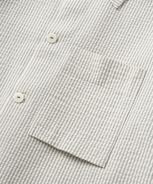 NONBLANK(ノンブランク)の「ストライプシアサッカーシャツ_IVORY(シャツ/ブラウス・レディース・その他・SMALL/MEDIUM/LARGE/X-LARGE/XX-LARGE)」の4枚目の写真