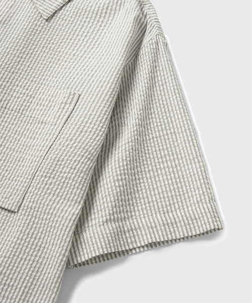 NONBLANK(ノンブランク)の「ストライプシアサッカーシャツ_IVORY(シャツ/ブラウス・レディース・その他・SMALL/MEDIUM/LARGE/X-LARGE/XX-LARGE)」の6枚目の写真