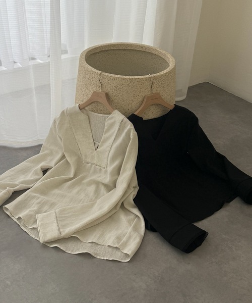 LAULEN（ローレン）の「ladder lace V-neck blouse /ハシゴレースVネックブラウス（シャツ/ブラウス・レディース・ブラック/ブラウン・FREE）」の3枚目の写真