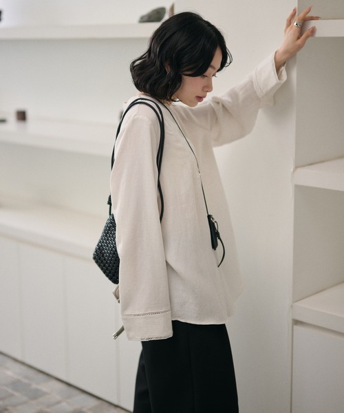 LAULEN（ローレン）の「ladder lace V-neck blouse /ハシゴレースVネックブラウス（シャツ/ブラウス・レディース・ブラック/ブラウン・FREE）」の20枚目の写真