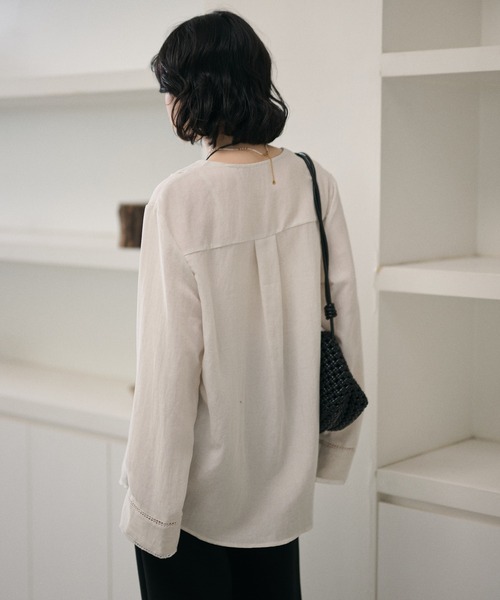 LAULEN（ローレン）の「ladder lace V-neck blouse /ハシゴレースVネックブラウス（シャツ/ブラウス・レディース・ブラック/ブラウン・FREE）」の21枚目の写真