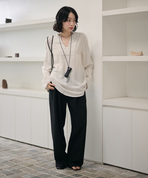 LAULEN（ローレン）の「ladder lace V-neck blouse /ハシゴレースVネックブラウス（シャツ/ブラウス・レディース・ブラック/ブラウン・FREE）」の7枚目の写真