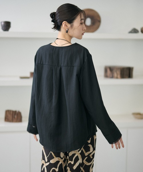 LAULEN（ローレン）の「ladder lace V-neck blouse /ハシゴレースVネックブラウス（シャツ/ブラウス・レディース・ブラック/ブラウン・FREE）」の12枚目の写真