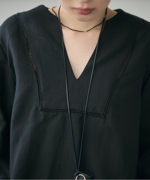 LAULEN（ローレン）の「ladder lace V-neck blouse /ハシゴレースVネックブラウス（シャツ/ブラウス・レディース・ブラック/ブラウン・FREE）」の15枚目の写真