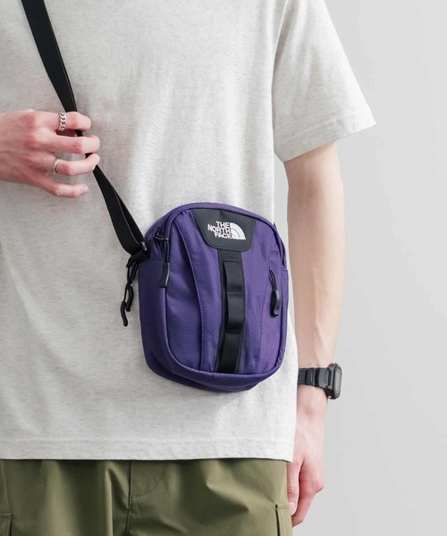 THE NORTH FACE(ザノースフェイス)の「THE NORTH FACE ザ・ノースフェイス BIG SHOT CROSS BAG ワンポイントロゴ刺繍ショルダーバッグ(ショルダーバッグ・メンズ・ダークパープル/ダークベージュ/ブラック・FREE)」の3枚目の写真