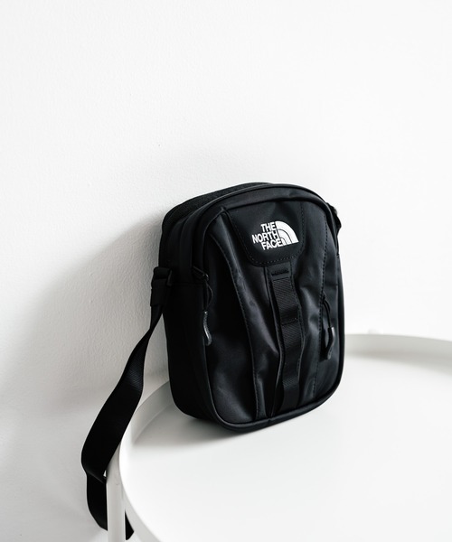 THE NORTH FACE(ザノースフェイス)の「THE NORTH FACE ザ・ノースフェイス BIG SHOT CROSS BAG ワンポイントロゴ刺繍ショルダーバッグ(ショルダーバッグ・メンズ・ダークパープル/ダークベージュ/ブラック・FREE)」の18枚目の写真