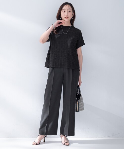 UNTITLED（アンタイトル）の「【洗える／シアー】ミニヨンレースプルオーバー（Tシャツ/カットソー・レディース・ブラック/オフホワイト/チャコールグレー/チャコール/サックスブルー・02/00/50/48/44/04）」の12枚目の写真