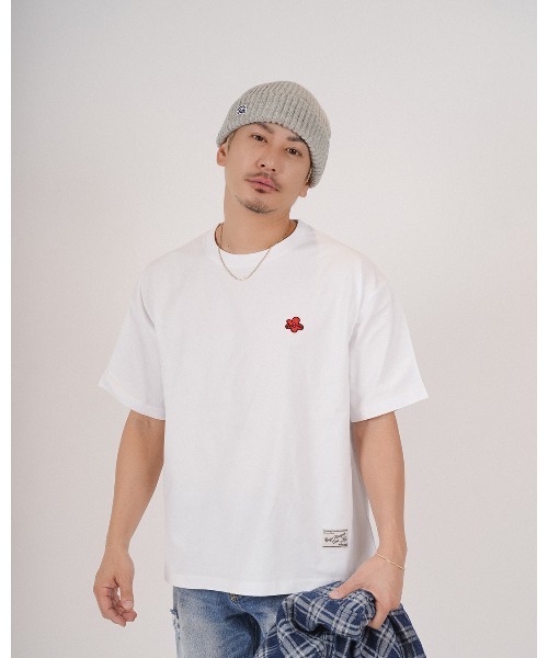 #Re:room(リルーム)の「フラワーアイコンワッペンTシャツ(Tシャツ/カットソー・メンズ・ブラック/ホワイト・S-M/M-L/L-XL)」の3枚目の写真