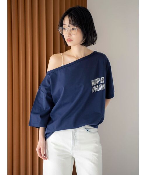 Ungrid（アングリッド）の「WAIPER別注 オフショルロゴTee（Tシャツ/カットソー・レディース・ライトグレー/ネイビー/イエロー・FREE）」の7枚目の写真