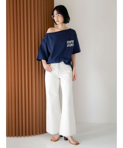 Ungrid（アングリッド）の「WAIPER別注 オフショルロゴTee（Tシャツ/カットソー・レディース・ライトグレー/ネイビー/イエロー・FREE）」の9枚目の写真