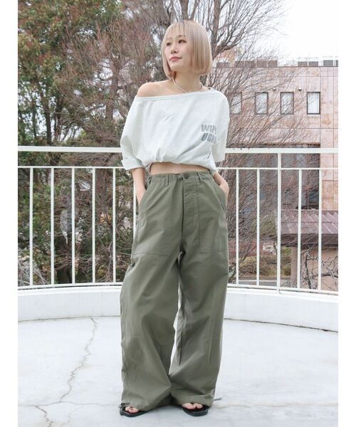 Ungrid（アングリッド）の「WAIPER別注 オフショルロゴTee（Tシャツ/カットソー・レディース・ライトグレー/ネイビー/イエロー・FREE）」の21枚目の写真