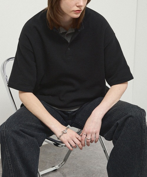 Alfred Alex(アルフレッドアレックス)の「【Alfred Alex】Waffle Henley Neck Tee / ワッフル ヘンリーネックTシャツ(Tシャツ/カットソー・メンズ・グレー/チャコールグレー/ブラック/カーキ系/プラム/ホワイト・M/L)」の8枚目の写真