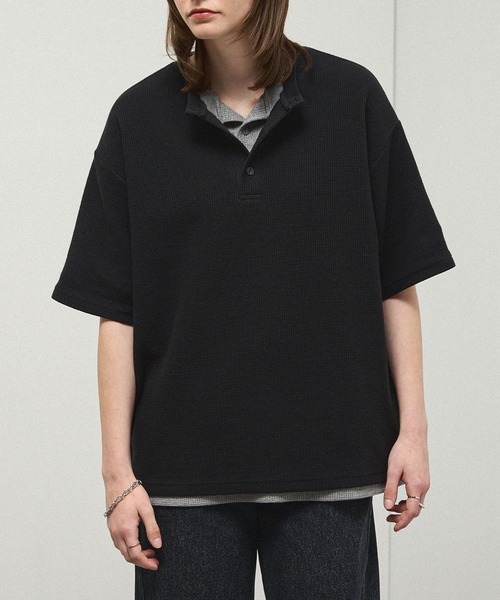 Alfred Alex(アルフレッドアレックス)の「【Alfred Alex】Waffle Henley Neck Tee / ワッフル ヘンリーネックTシャツ(Tシャツ/カットソー・メンズ・グレー/チャコールグレー/ブラック/カーキ系/プラム/ホワイト・M/L)」の18枚目の写真