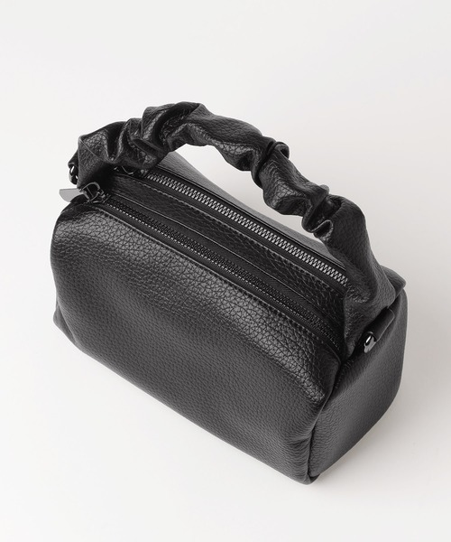 mysty woman(ミスティウーマン)の「ギャザーハンドルBAG 740431(ショルダーバッグ・レディース・アイボリー/ブラック・FREE)」の17枚目の写真