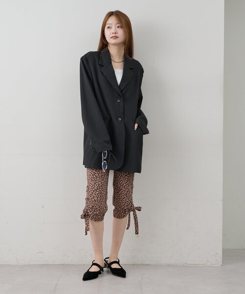 mystic(ミスティック)の「《新色LEO/BLK2》裾リボンバイカーパンツ(その他パンツ・レディース・ブラック/グレー/オフホワイト/ブラック系その他2/キャメル・FREE)」の15枚目の写真