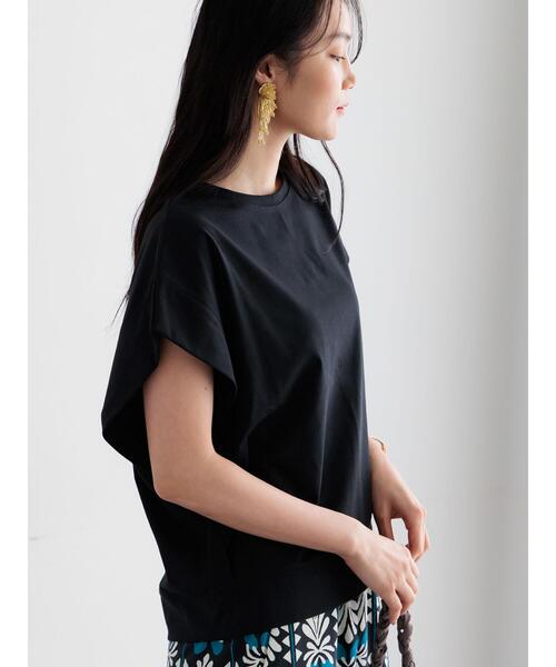 Te chichi（テチチ）の「【接触冷感/遮熱/吸水速乾】ショルダータックドルマンTシャツ（Tシャツ/カットソー・レディース・チャコールグレー/ブルー/オフホワイト/ブラック・F）」の10枚目の写真