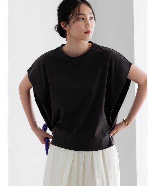 Te chichi（テチチ）の「【接触冷感/遮熱/吸水速乾】ショルダータックドルマンTシャツ（Tシャツ/カットソー・レディース・チャコールグレー/ブルー/オフホワイト/ブラック・F）」の15枚目の写真