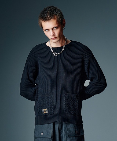 glamb(グラム)の「Additional Pocket Rib Knit / アディショナルポケットリブニット(ニット/セーター・メンズ・ネイビー/ブラック・M/L)」の2枚目の写真