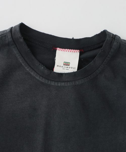 JOURNAL STANDARD relume（ジャーナルスタンダード　レリューム）の「MOOJI MOOJI / ム―ジ ム―ジ オーバー サイズ クロップ エイジド Tシャツ（Tシャツ/カットソー・メンズ・ダークグリーン/Red/ブラック/ダークパープル/Yellow/ブルー系その他・MEDIUM/LARGE）」の9枚目の写真