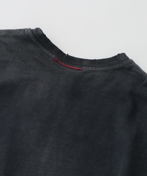 JOURNAL STANDARD relume（ジャーナルスタンダード　レリューム）の「MOOJI MOOJI / ム―ジ ム―ジ オーバー サイズ クロップ エイジド Tシャツ（Tシャツ/カットソー・メンズ・ダークグリーン/Red/ブラック/ダークパープル/Yellow/ブルー系その他・MEDIUM/LARGE）」の12枚目の写真