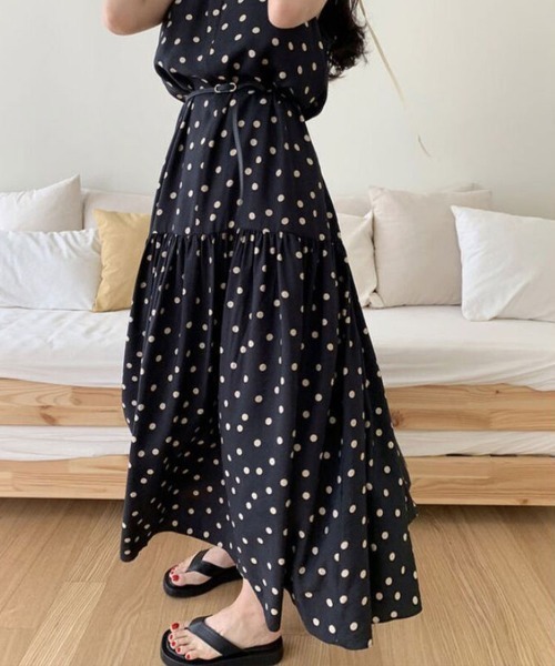 Flugge(フラッジー)の「ノースリーブドットロングワンピース(ワンピース・レディース・ブラック/ベージュ・MEDIUM/LARGE)」の3枚目の写真