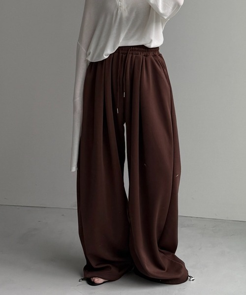 wee9s(ウィークス)の「super loose sweat pants / スーパールーズスウェットパンツ(スウェットパンツ・レディース・グレー/ブラック/ブラウン・FREE)」の1枚目の写真