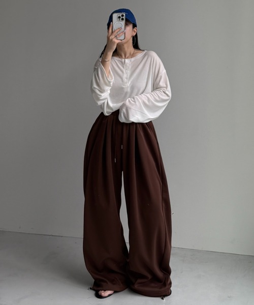 wee9s(ウィークス)の「super loose sweat pants / スーパールーズスウェットパンツ(スウェットパンツ・レディース・グレー/ブラック/ブラウン・FREE)」の4枚目の写真