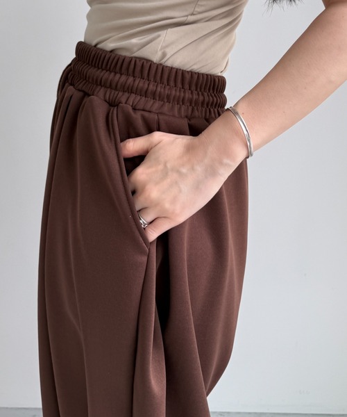 wee9s(ウィークス)の「super loose sweat pants / スーパールーズスウェットパンツ(スウェットパンツ・レディース・グレー/ブラック/ブラウン・FREE)」の6枚目の写真