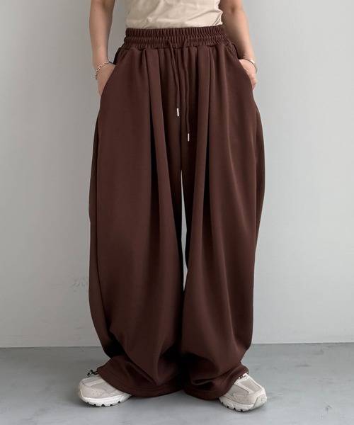 wee9s(ウィークス)の「super loose sweat pants / スーパールーズスウェットパンツ(スウェットパンツ・レディース・グレー/ブラック/ブラウン・FREE)」の16枚目の写真