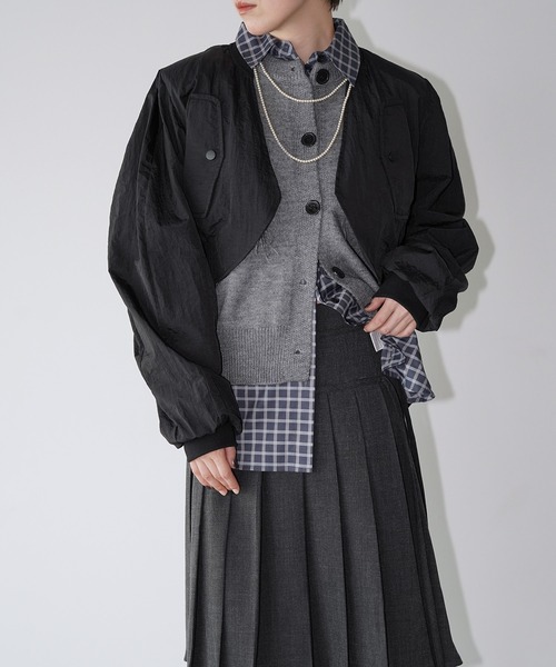 chuclla(チュクラ)の「ボリュームスリーブショートブルゾン chw26a032(ブルゾン・レディース・ホワイト/ブラック・FREE)」の5枚目の写真