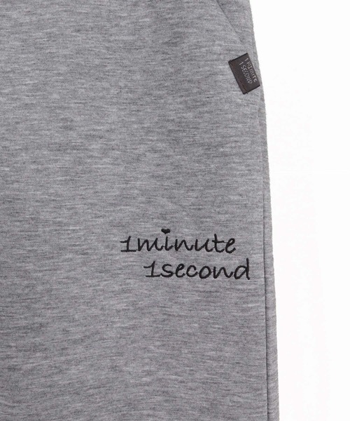 1minute 1second(ワンミニットワンセカンド)の「mp15188-cursive embroidery cardboard easy pants イージーパンツ(1M26A200)(スウェットパンツ・メンズ・ネイビー/ブラック/トップグレー・S/M/L/XL)」の9枚目の写真
