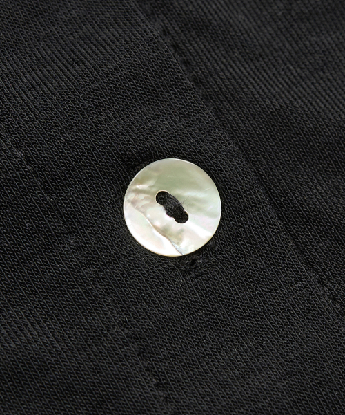 PEPLEE(ペプリー)の「Tencel Button Round Neck Cardigan (Black)(カーディガン/ボレロ・レディース・その他・OS)」の5枚目の写真