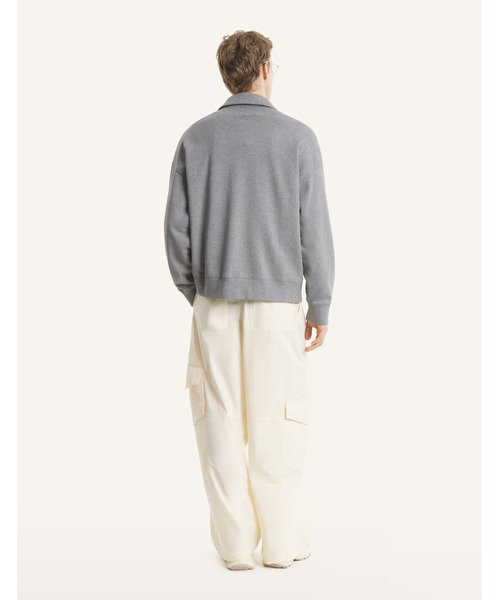 Maison Kitsune(メゾンキツネ)の「MAISON KITSUNE STAMP OVERSIZE POLO SWEASHIRT(スウェット・メンズ・グレー・M/S/XS/L)」の5枚目の写真