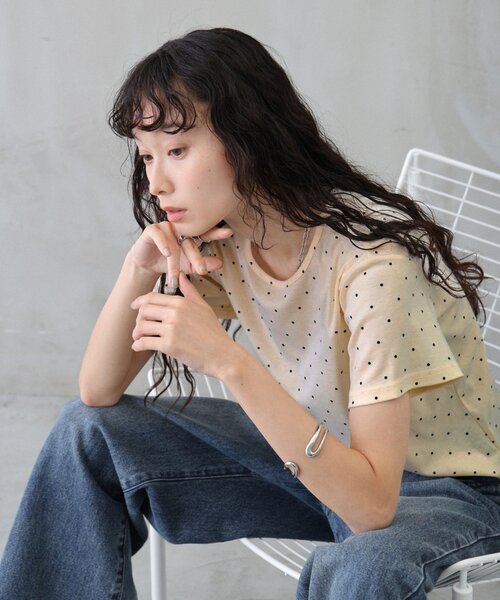 COLONY 2139(コロニートゥーワンスリーナイン)の「ドット柄Tシャツ(Tシャツ/カットソー・レディース・ホワイト/グレー/イエロー・FREE)」の10枚目の写真