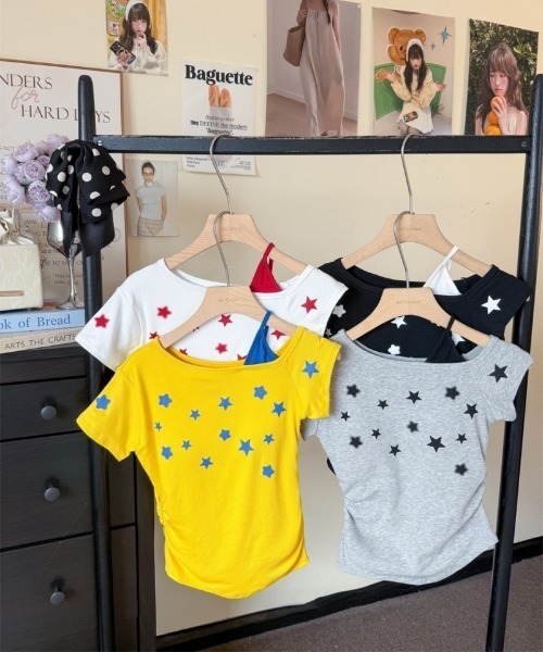 Ritzy(リッツィー)の「キャミ×ワンショルダー星柄Tシャツ(Tシャツ/カットソー・レディース・ホワイト/イエロー/ブラック/グレー・FREE)」の6枚目の写真