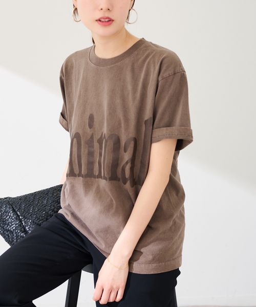 FRAMeWORK（フレームワーク）の「≪新色 / 追加≫STUDIO ANIMALS 別注Animals Letter Tシャツ（Tシャツ/カットソー・レディース・ネイビー/ブラウン/スミクロ・FREE）」の3枚目の写真