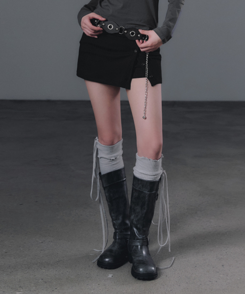 GROWHIDE(グロウハイド)の「ルネルフォールディングボタンスカートショーツ_ブラック(その他パンツ・レディース・ブラック・FREE)」の3枚目の写真