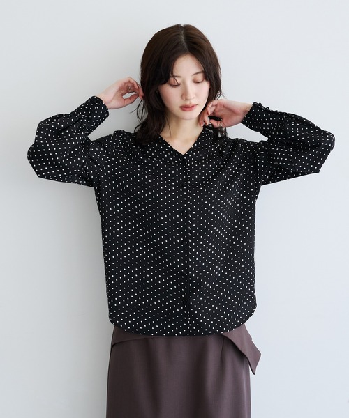 YECCA VECCA(イェッカヴェッカ)の「ドット柄レースボウタイ付きVネックブラウス(シャツ/ブラウス・レディース・ブラック/ブラウン・FREE)」の14枚目の写真