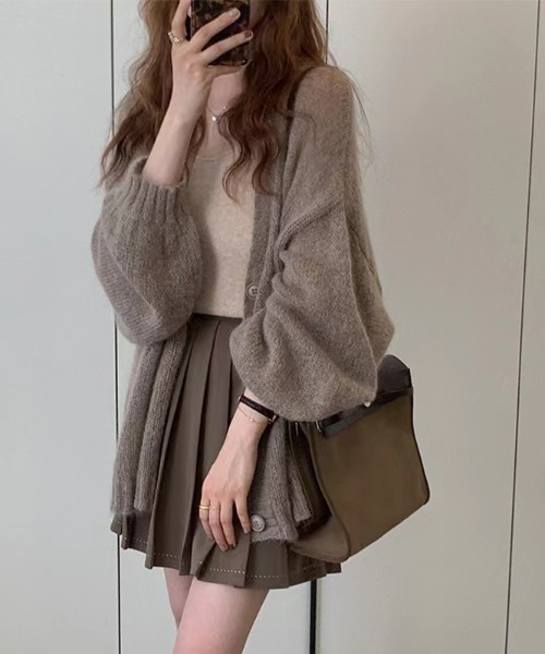 AMAJI(アマジ)の「バルーンスリーブ モヘア ロング ニットカーディガン(カーディガン/ボレロ・レディース・ブラウン/ブラック/ベージュ・FREE)」の4枚目の写真