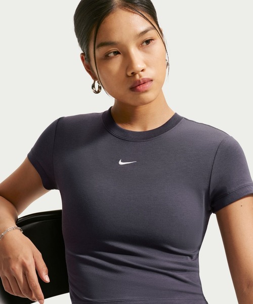 NIKE（ナイキ）の「ナイキ NIKE ナイキ ウィメンズ NSW CHLL CRP S/S Tシャツ（Tシャツ/カットソー・レディース・クリーム/ダークグレー/ライラック・S/M/L/XL）」の2枚目の写真