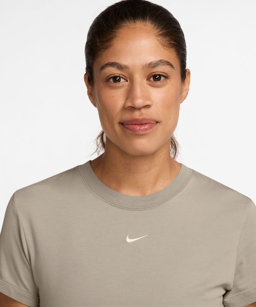 NIKE（ナイキ）の「ナイキ NIKE ナイキ ウィメンズ NSW CHLL CRP S/S Tシャツ（Tシャツ/カットソー・レディース・クリーム/ダークグレー/ライラック・S/M/L/XL）」の3枚目の写真