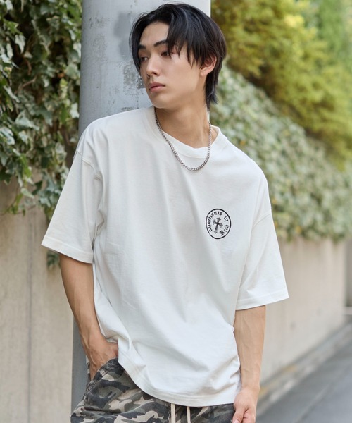 WEGO(ウィゴー)の「WEGO/【26年春夏新作】アクセ付きバーチカルロゴグラフィックT(Tシャツ/カットソー・メンズ・ブラック/ホワイト・LARGE/MEDIUM)」の11枚目の写真