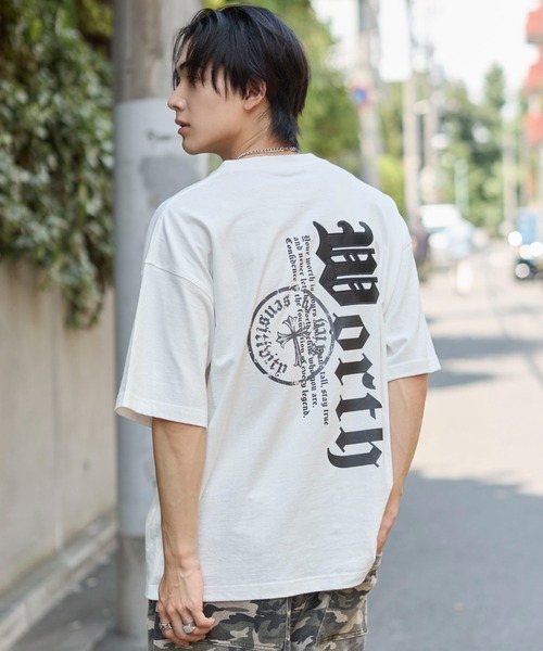 WEGO(ウィゴー)の「WEGO/【26年春夏新作】アクセ付きバーチカルロゴグラフィックT(Tシャツ/カットソー・メンズ・ブラック/ホワイト・LARGE/MEDIUM)」の12枚目の写真
