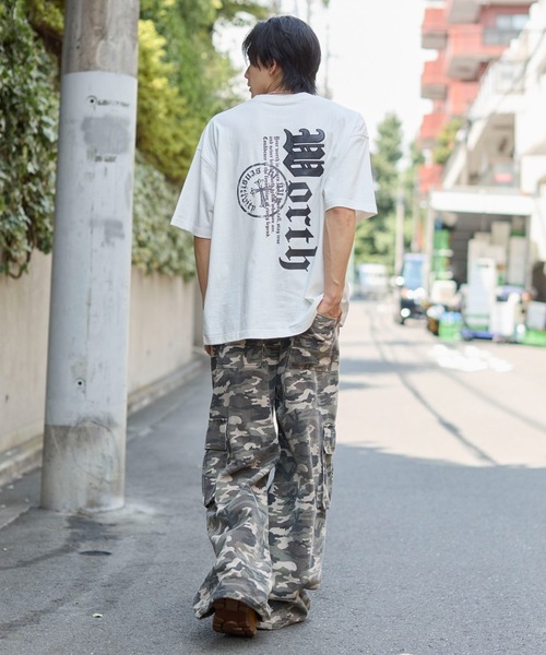 WEGO(ウィゴー)の「WEGO/【26年春夏新作】アクセ付きバーチカルロゴグラフィックT(Tシャツ/カットソー・メンズ・ブラック/ホワイト・LARGE/MEDIUM)」の14枚目の写真