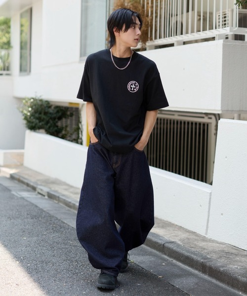 WEGO(ウィゴー)の「WEGO/【26年春夏新作】アクセ付きバーチカルロゴグラフィックT(Tシャツ/カットソー・メンズ・ブラック/ホワイト・LARGE/MEDIUM)」の19枚目の写真