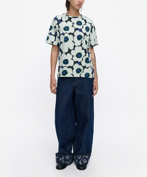 marimekko(マリメッコ)の「【ASIA EXCLUSIVE】Ae Tunnit Unikko /T-shirt(Tシャツ/カットソー・レディース・グリーン系その他・SMALL/LARGE/MEDIUM/XX-SMALL/X-SMALL)」の1枚目の写真