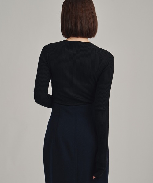 louren(ローレン )の「【louren/ローレン】Vneck knit bodysuit/Vネックニットボディスーツ(ニット/セーター・レディース・ワイン/ベージュ/ブラック/アイボリー・FREE)」の16枚目の写真