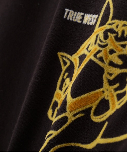 AVIREX（アヴィレックス）の「FLOCKY PRINT TOMCAT T-SHIRT（Tシャツ/カットソー・レディース・オフホワイト/ブラック・F）」の7枚目の写真